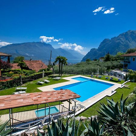 Residence Christina Due Laghi - Happy Rentals Tenno Extérieur photo