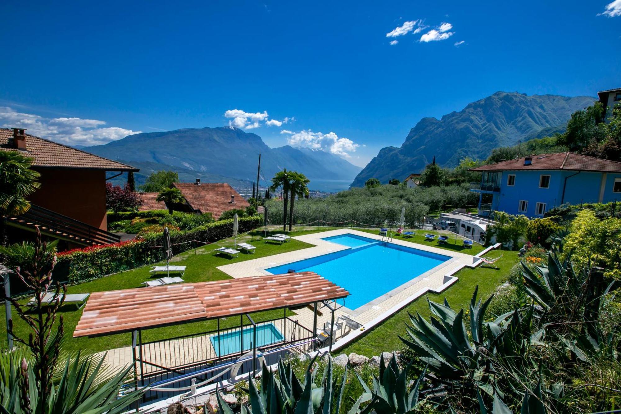 Residence Christina Due Laghi - Happy Rentals Tenno Extérieur photo